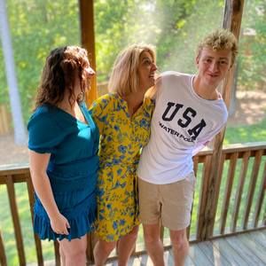 Meet your Posher, Amber